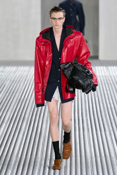 Look 33